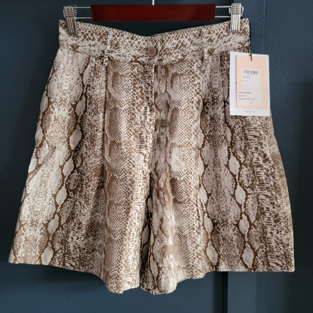 Nwt The Andamane Linen Blend Pleated Snake Print Dani Dress Shorts High Rise
